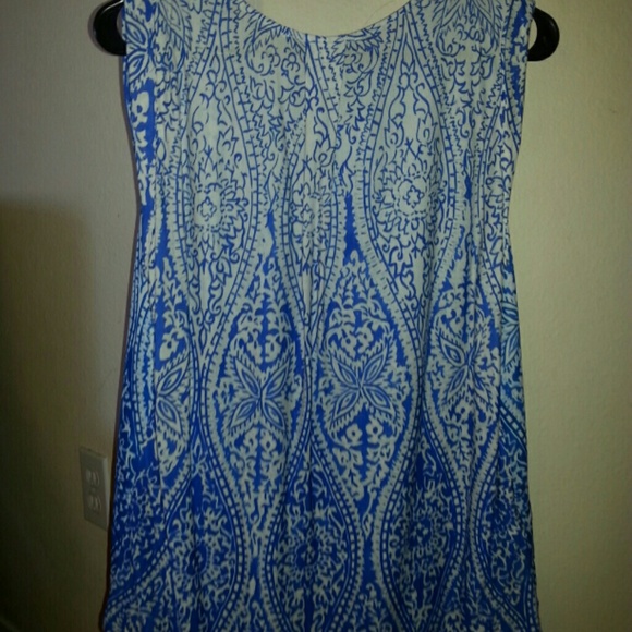 Top - Picture 2 of 2