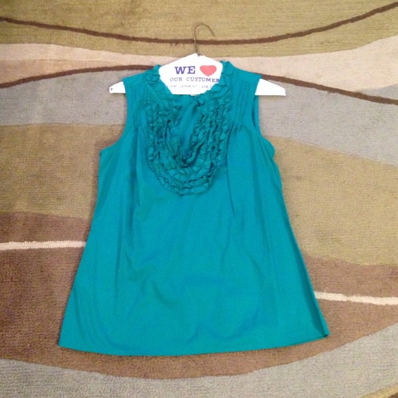 Cute sleeveless top