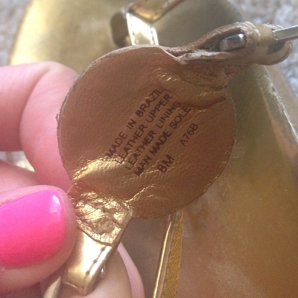 ❤️SOLD on Mercari❤️ Tory Burch Gold Sandals/ Thong - Picture 4 of 4