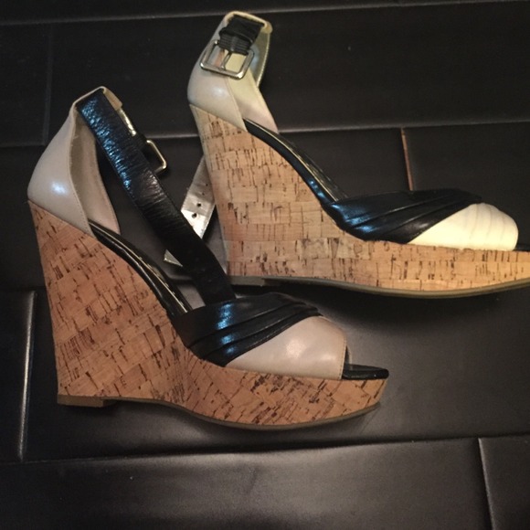 Bcbg wedges *FINAL PRICE DROP*