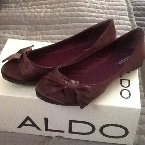 flat shoes - Picture 1 of 3