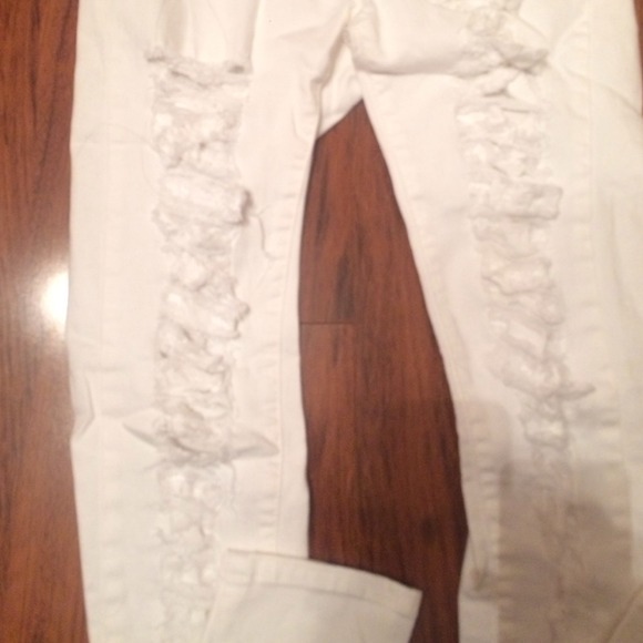 White Ripped Skinny Jeans - Picture 2 of 3