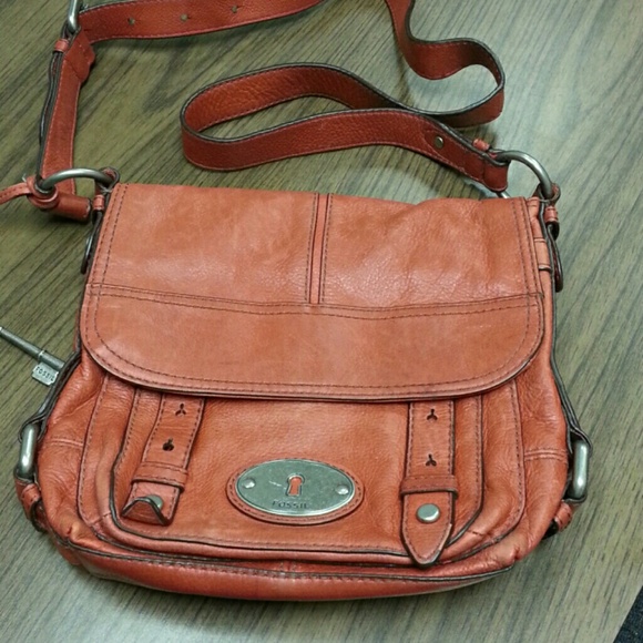 REDUCED!!!  Fossil crossbody purse.