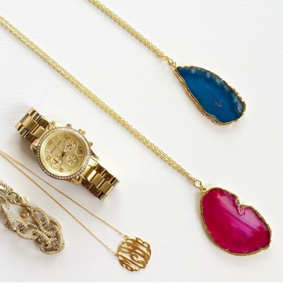 Jewelry - Bright Blue Agate Slice Style Pendant Necklace