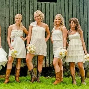 *PRICE DROP* Beautiful dress with lace overlay