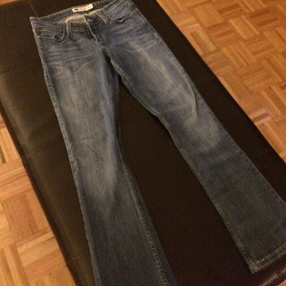 Levi's Demi Curve, 9M