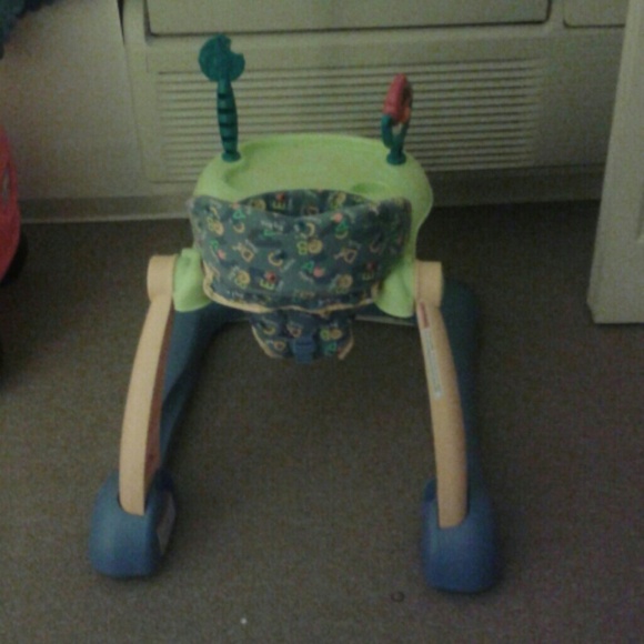 Baby walker - Picture 2 of 3