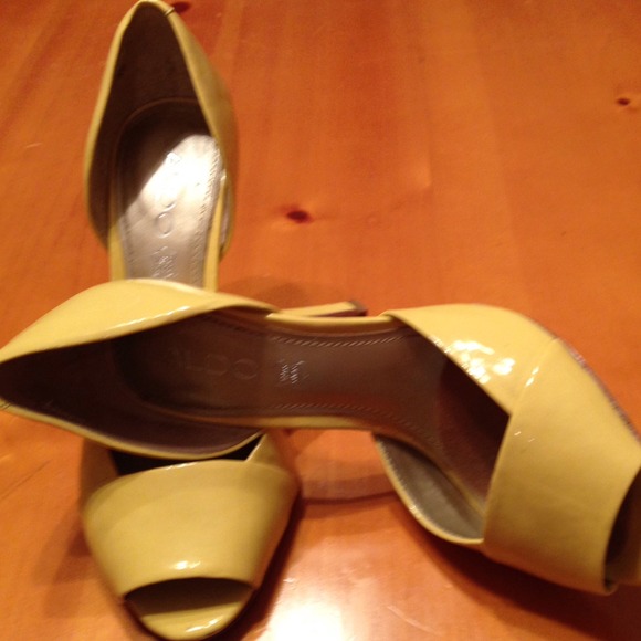 Aldo yellow high heels