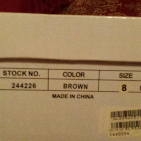 Sandals - Picture 3 of 4