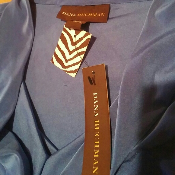 Top - Picture 2 of 2