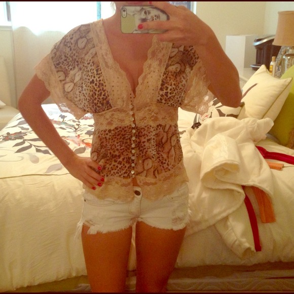 Super cute cheetah and pink lace top