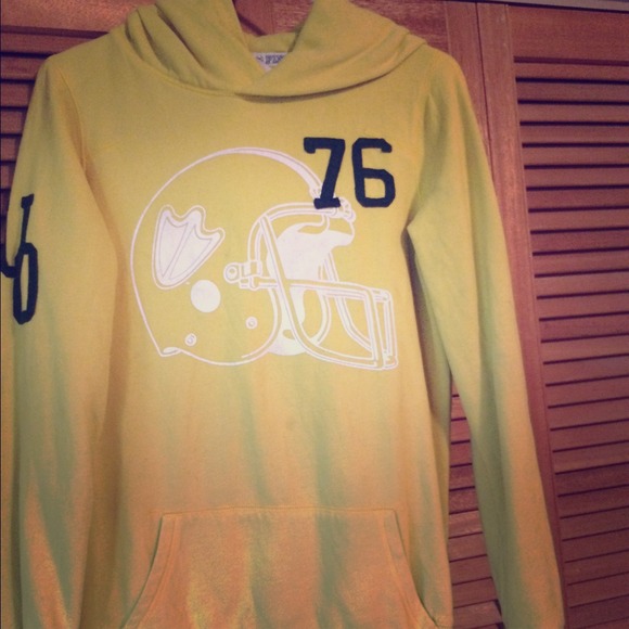Oregon Ducks Sweatshirt. Victoria's Secret Pink