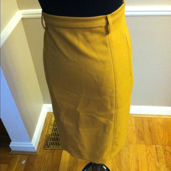 702. Alythea Goldenrod Pencil Skirt