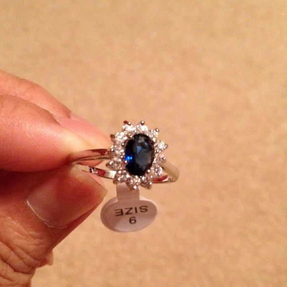 Gorgeous ring finger