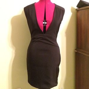 Black v neck dress