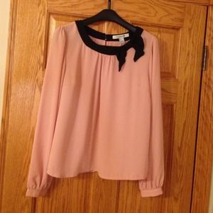 Cute dress shirt with bow