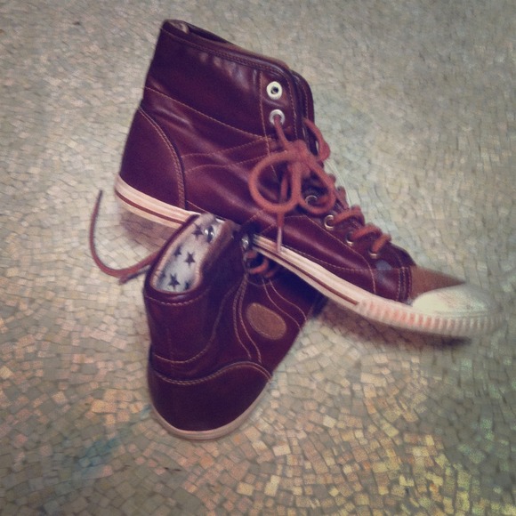 Leather high top sneakers