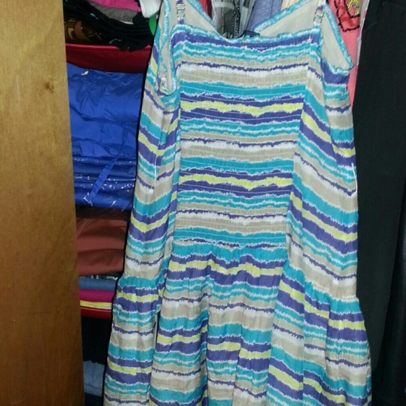 Colorful dress - Picture 3 of 4