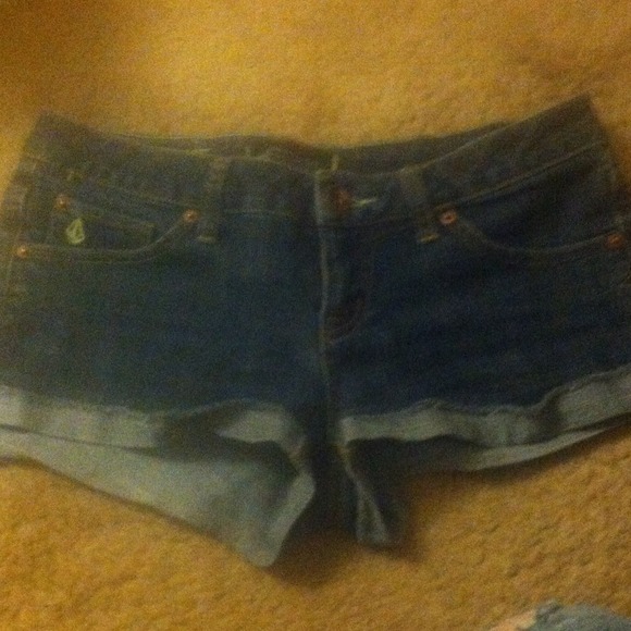 Volcom jean shorts. - Picture 2 of 2
