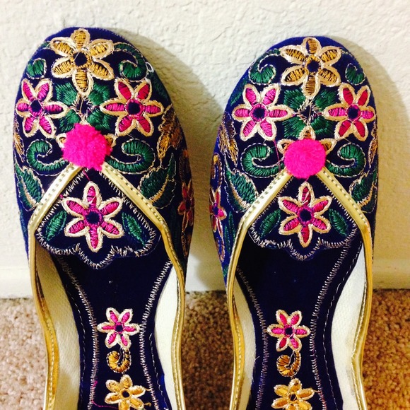 S O L D - Picture 2 of 4