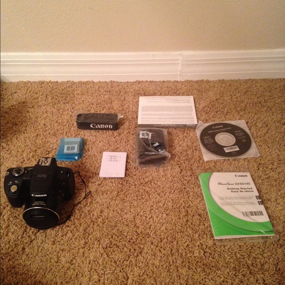 Canon powershot sx50 HS digital camera.. - Picture 2 of 4