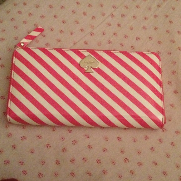 Kate spade Lacey wallet 💋 reduced!