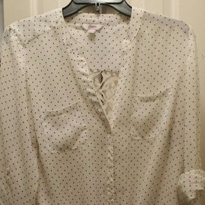 White and black polka dot top