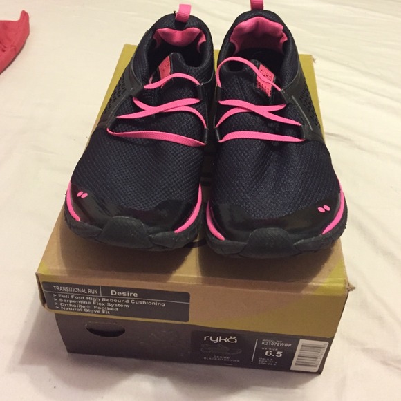 Running sneakers