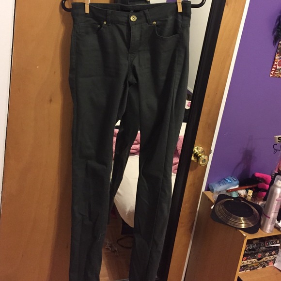 dark/ olive jeans