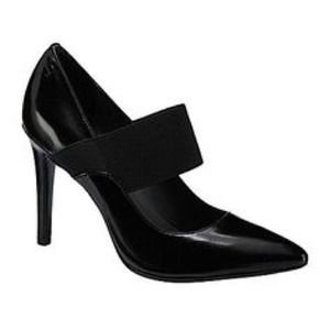 🙅🏻Sold🙅🏻Calvin Klein Nessah Pumps