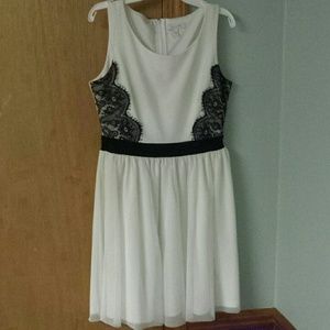 dELiA*s black and white dress!