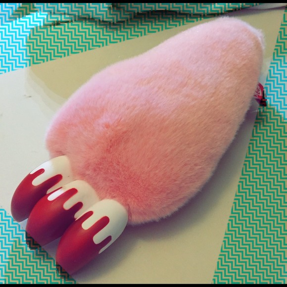 Gloomy Bear Paw Plushie - Picture 1 of 4