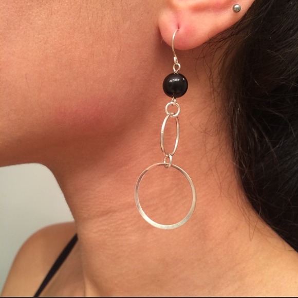 Silver and black hoop dangle earring and chain set - Picture 2 of 2