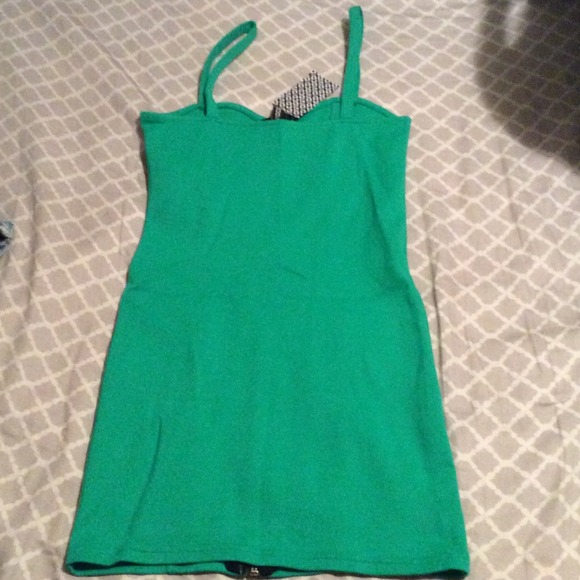 Dress - Picture 2 of 2