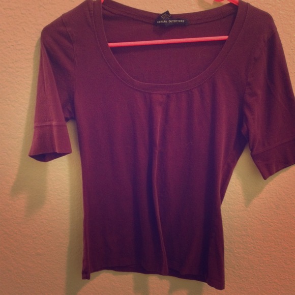 Plum 3/4 sleeve top