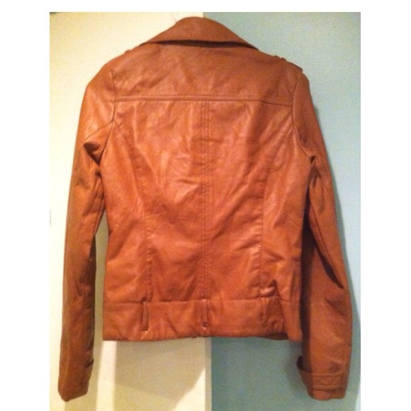 Cute fall leather jacket - Picture 3 of 3