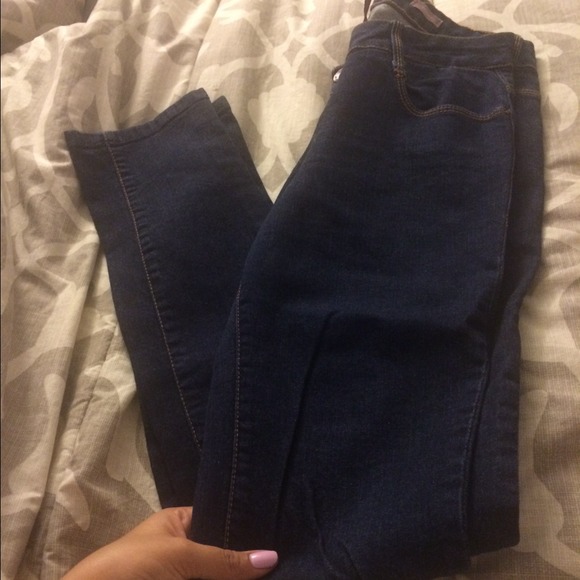 Zara brand denim skinny jeans.