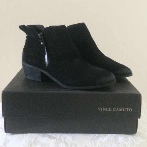 Vince Camuto Boots - Take me to the edge black booties 7💕