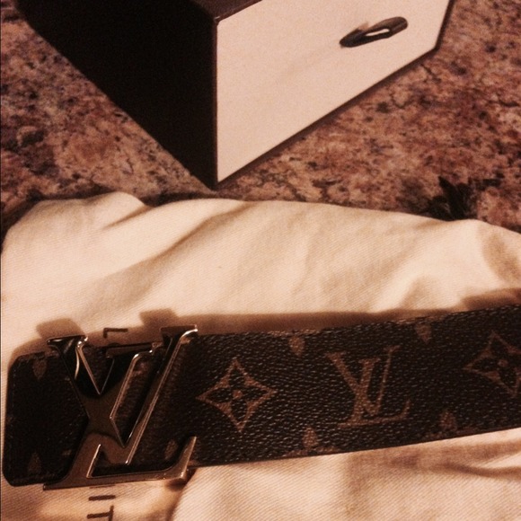 Authentic used Louis Vuitton belt - Picture 3 of 4