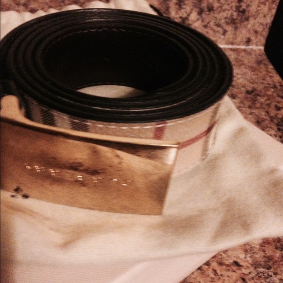 Authentic Burberry unisex belt used