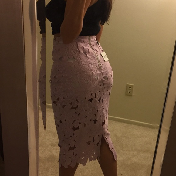 Lavendar floral crochet knee length pencil skirt - Picture 4 of 4