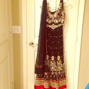 Anarkali/salwar kameez/dress