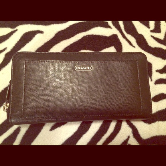Authentic Coach Wallet