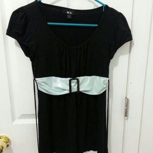 Cute black top with belt