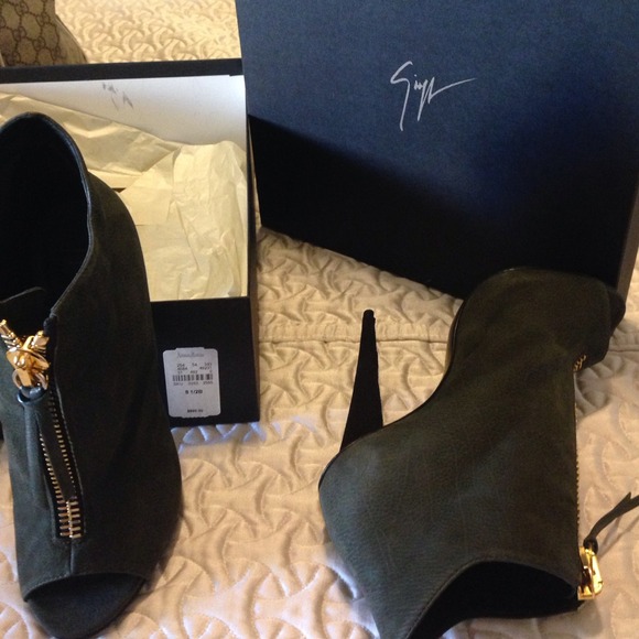 🎉perfect ✔️Giuseppe zanotti boots fits 7.5-8 - Picture 2 of 4