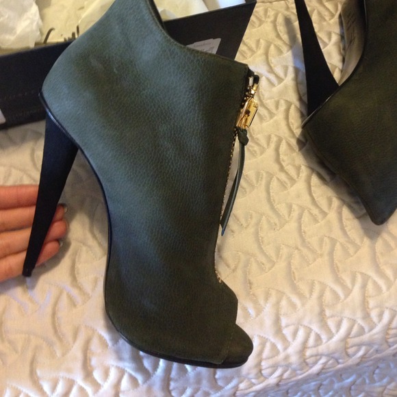 🎉perfect ✔️Giuseppe zanotti boots fits 7.5-8 - Picture 3 of 4