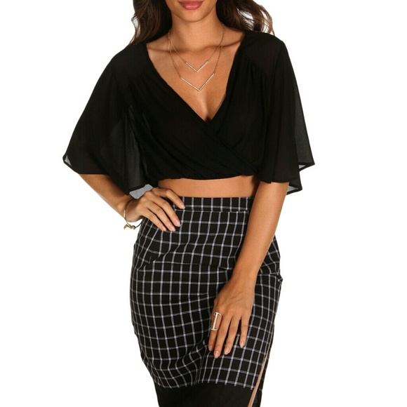 Black kimono style crop top. NWOT