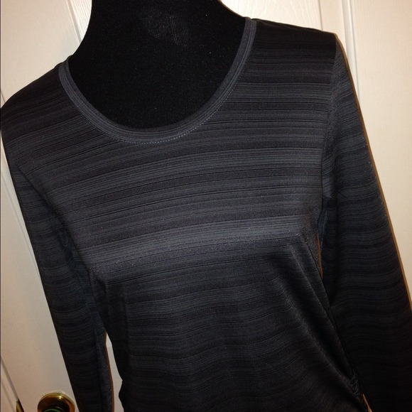 👚Danskin Gray Long Sleeve Top👚 - Picture 2 of 4