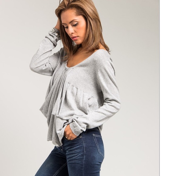 🎁Front Pouch Cardigan🎁 - Picture 2 of 3