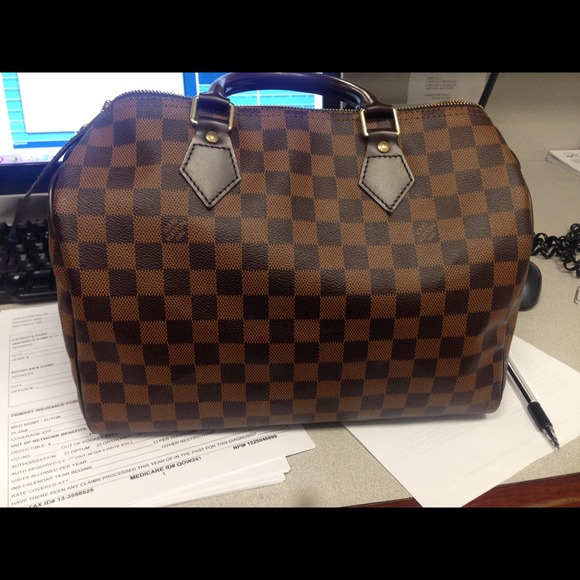 Louis Vuitton Handbags - 💯% AUTHENTIC LOUIS VUITTON SPEEDY 30